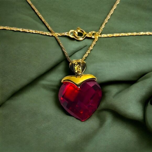 Ruby Necklace in 10k Yellow Gold 16" Ruby & Diamond Large Heart Briolette - 3g - Picture 5 of 10